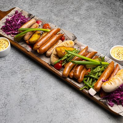 Ассорти колбасок к пиву в Ив.Дурдинъ по цене 2450