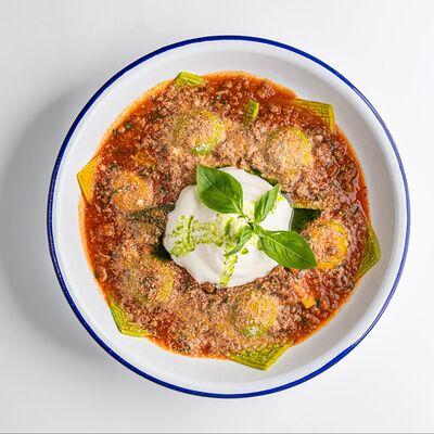 Равиоли с рикоттой и болоньезе в Limpasto по цене 800 ₽