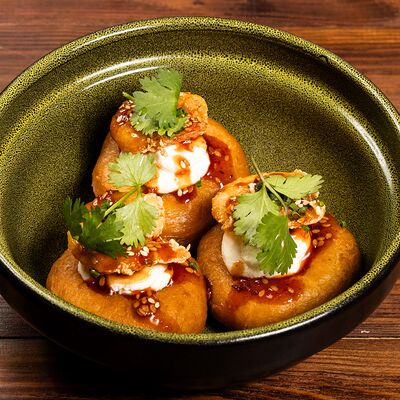 Тигровые креветки, крем-сыр, сеульский соус в Трактир Колесо по цене 429 ₽