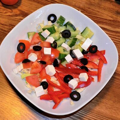 Салат Греческий в Папа Mangals по цене 385 ₽