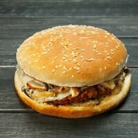 Бургер с мясом свинины и медово-горчичным соусом 285 гр в LEAF BISTRO express