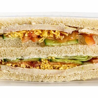 Сэндвич Цезарь в CoffeeFact по цене 370 ₽