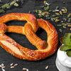 Брецель с морской солью в Брецель по цене 70