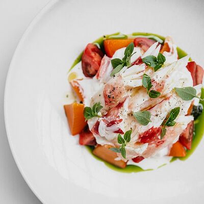 Страчателла с хурмой и Камчатским крабом в Клёво по цене 2050 ₽