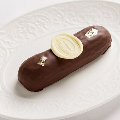 Эклер шоколадный в Dr. Живаго по цене 450 ₽