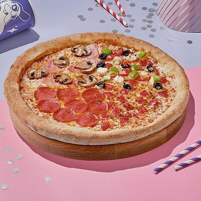 Пицца Четыре сезона 30 см в Dostaевский по цене 746 ₽