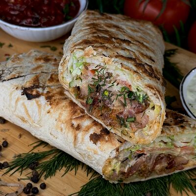 Шаурма Куриная в Бык Шашлык по цене 410 ₽