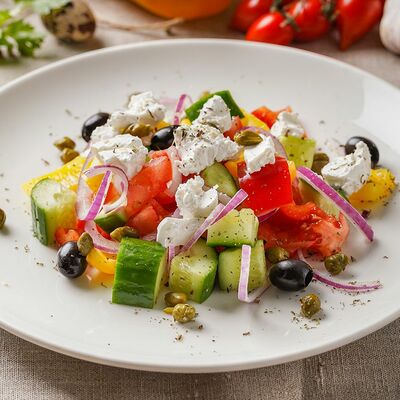 Греческий салат в Кроко конди по цене 290 ₽