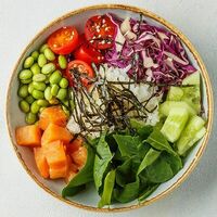 Поке с лососем в Кэрри