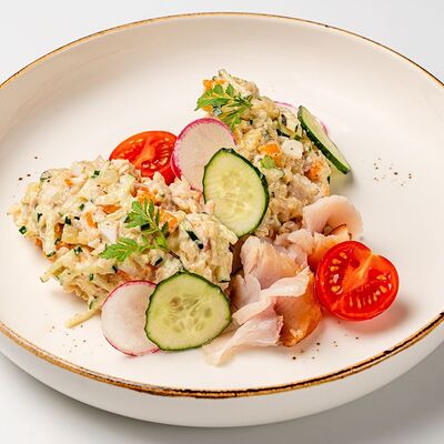 Салат с копченым омулем в Гарда бар по цене 890 ₽