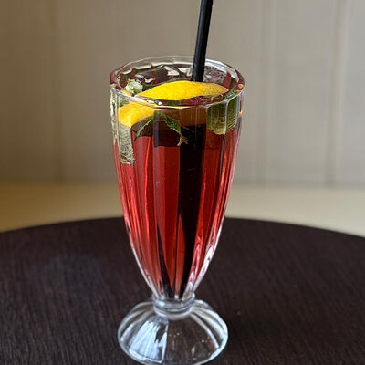 Лимонад Ягодный в Mon Baton по цене 390 ₽