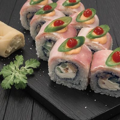 Ролл Острый бекон в Вилки-Палки по цене 429 ₽