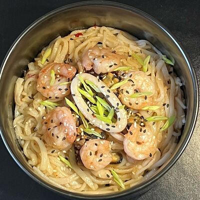 Удон с морепродуктами в ГансРолл по цене 625 ₽