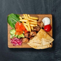 Шашлык из свинины в Street Food Market