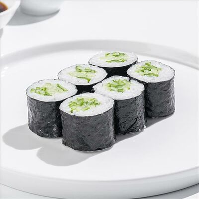 Маки-ролл с огурцом в SEABASSUSHI по цене 240 ₽