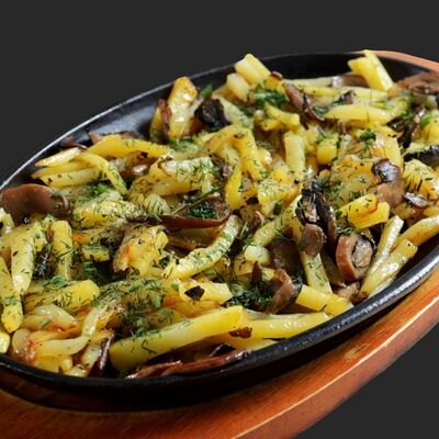 Картошечка, жаренная с грибами в Бумбараш по цене 260 ₽