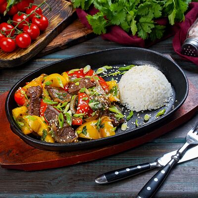 Мясо по-китайски в Шайба по цене 540 ₽