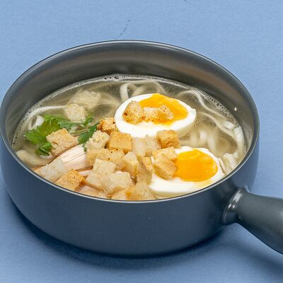 Суп-лапша с курицей в Фабрика по цене 350 ₽