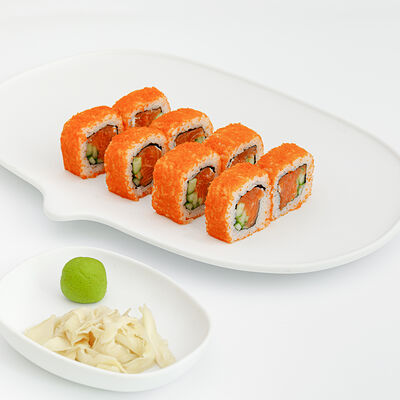 Калифорния с лососем в Here sushi по цене 1390 ₽