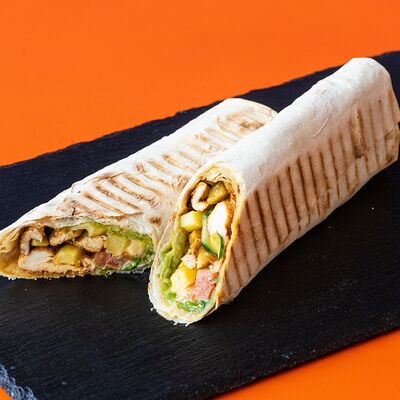 Шаурма с курицей в Космос бургер по цене 430 ₽