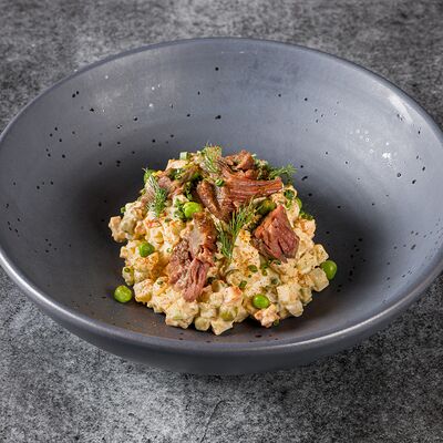 Оливье с щечками теленка в Fish Point по цене 950 ₽
