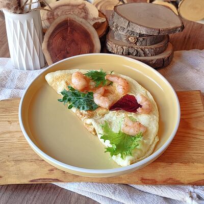 Омлет с креветками в Про Булки кафе-пекарня по цене 350 ₽