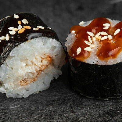 Нори маки с угрем в Good Food по цене 373 ₽