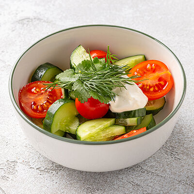 Овощной салат в Шоколадница по цене 260 ₽