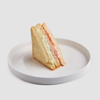 Клаб сэндвич с лососем и сливочным сыром в De Paris БИСТРО по цене 599 ₽