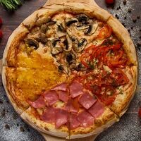 Пицца Времена года в Rozanna