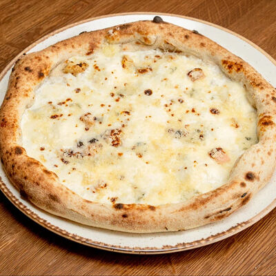 Пицца Четыре сыра в Il Pizzaiolo по цене 880 ₽