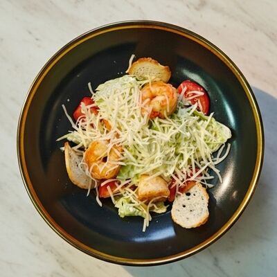 Цезарь с креветками в Foxinn по цене 840 ₽