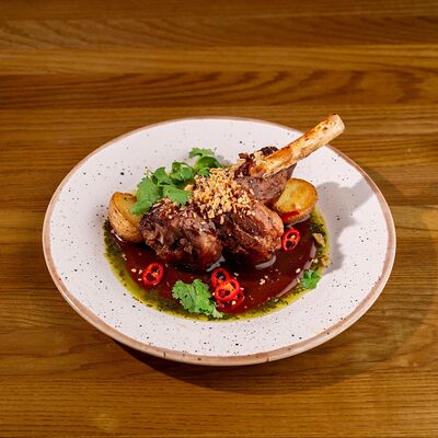 Баранья голяшка с картофелем в Хосперкафе бульвар по цене 1562 ₽