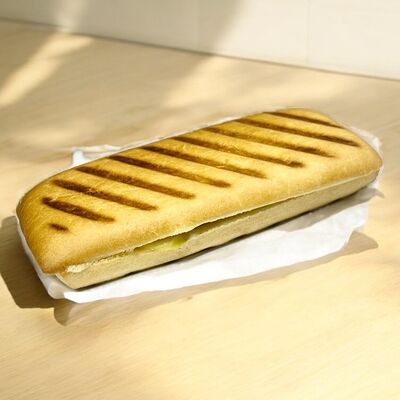 Сэндвич с ветчиной и сыром в Вкусницца по цене 517 ₽