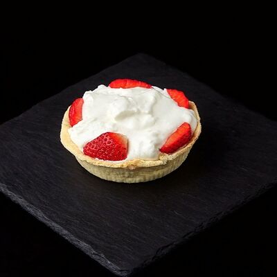 Тарталетка с йогуртовым кремом и соленой карамелью в Сохо по цене 350