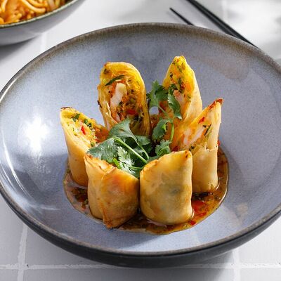 Спринг-ролл с овощами и креветками в Кукумбер по цене 650