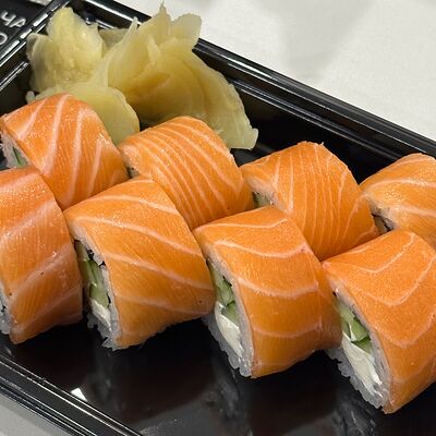 Филадельфия с огурцомв Роллбург по цене 920 ₽