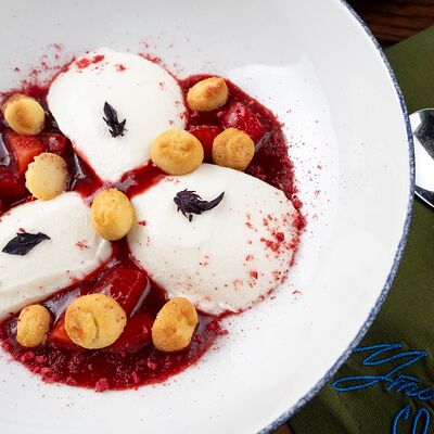 Панна котта из мацони в Утомленные солнцем по цене 490 ₽