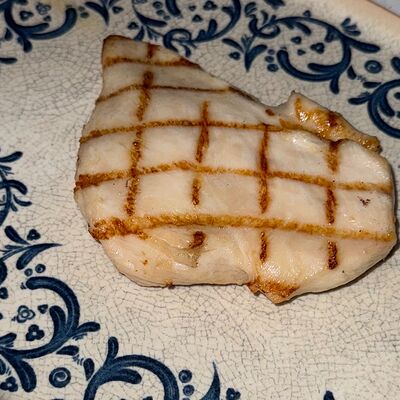 Куриное филе в Christian по цене 680 ₽