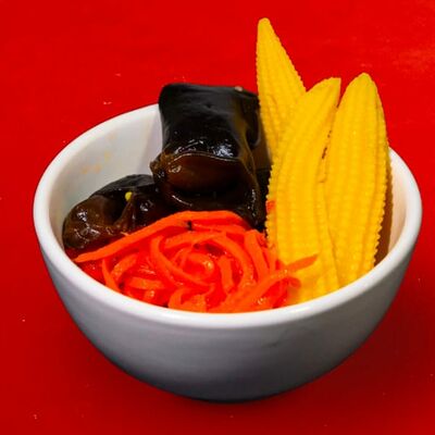 Бэйби-кукуруза с грибами и морковью в Kurama Ramen по цене 240 ₽