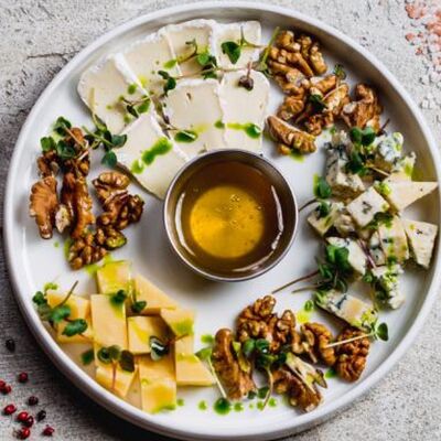 Сырное плато в Edateca Едатека по цене 690 ₽