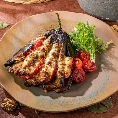 Запеченный баклажан в Джонджоли по цене 650 ₽