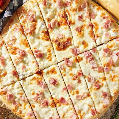 Сырные палочки с беконом 25 см в Ostrov по цене 593 ₽