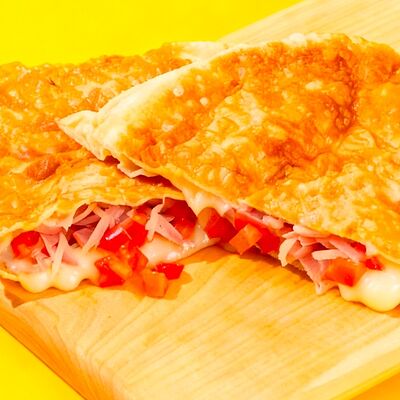 Чебурек-пицца в Чебурекми по цене 219 ₽