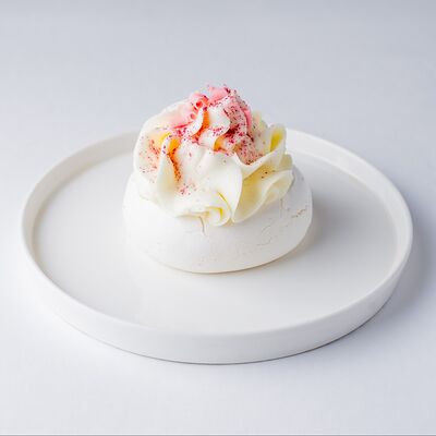 Меренга с маракуйейв Redbrick coffee по цене 300 ₽