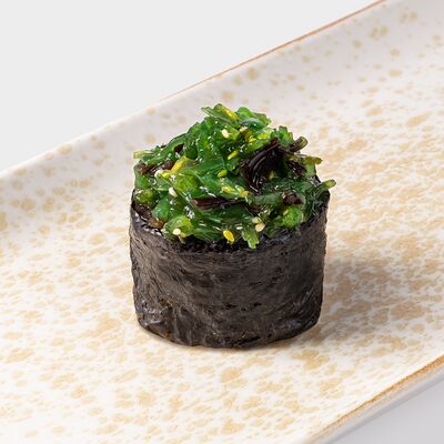 Гункан с вакаме в Тендер Суши по цене 280 ₽