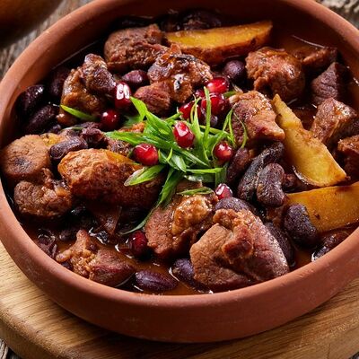 Говядина, томленная с овощами в Кинза по цене 920 ₽