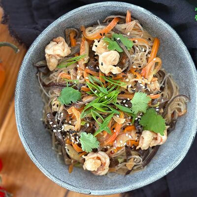 Креветки в соусе Том ям в LEMONADE по цене 449 ₽