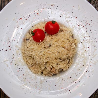 Ризотто с вешенками и белыми грибами в HEDONIST по цене 30 р.