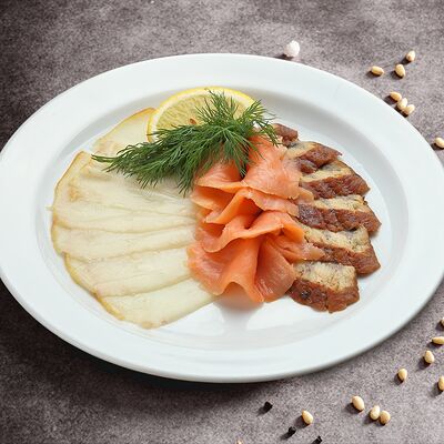 Рыбное ассорти в BierBurg по цене 1149 ₽